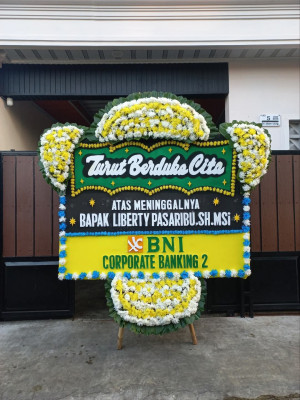 Papan Bunga Duka di Lubuk Minturun