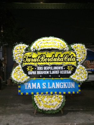 Papan Bunga Duka di Lubuk Minturun